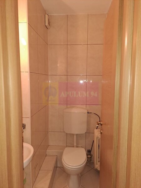 Vanzare apartament 4 camere – Zona Unirii Splai vav Magazinul Unirii